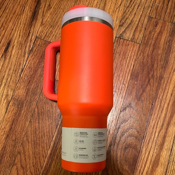 Stanley Vibrant Orange Quencher Tumbler - Picture 2 of 4